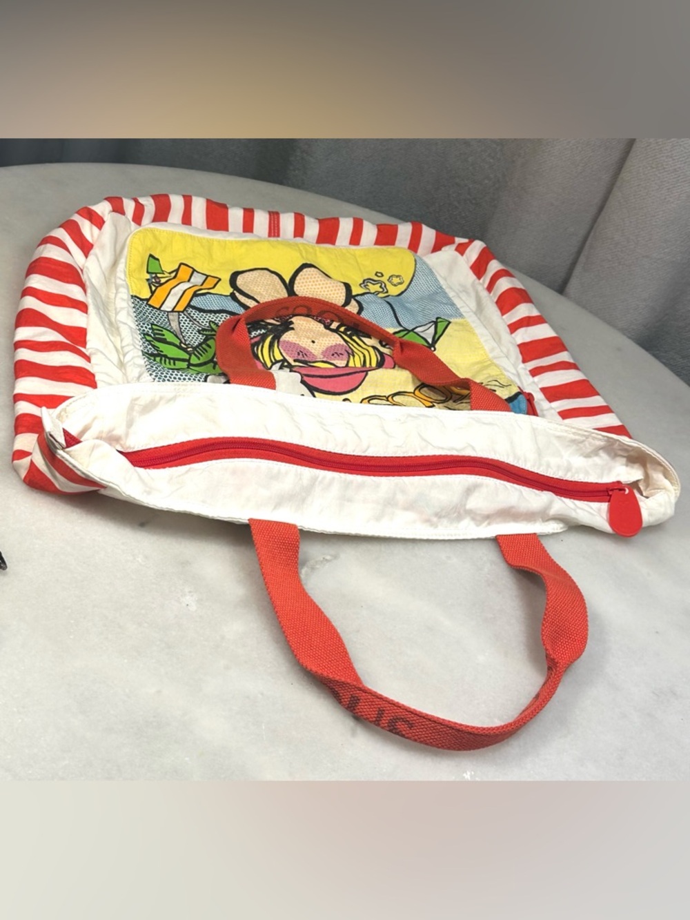 TOUS Pop-Art Holiday Beach Tote - White, Red, Yellow, Blue, Pink, Green Canvas - Picture 10 of 16